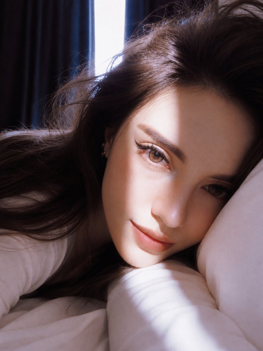 Jahan Zaib 的 Look